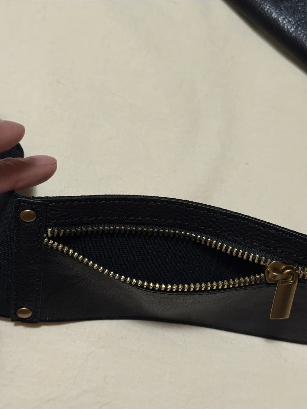 White House / Black Market Utility Belt size S